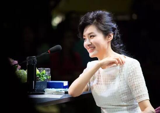 周涛吃瓜视频完整版,揭秘娱乐圈幕后真相